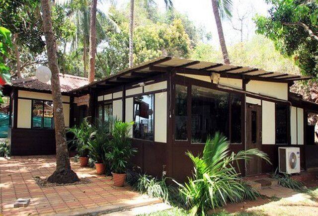 Vedika Wooden Cottages, Goa 4